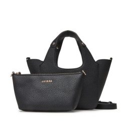Torebka Guess. Czarne torebki klasyczne damskie Guess, bez dodatków. Za 349.99 zł.