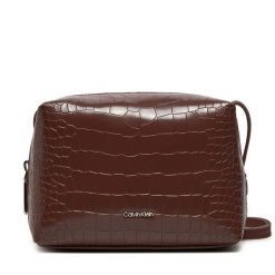Torebka Calvin Klein. Brązowe listonoszki damskie Calvin Klein, bez wzorów, bez dodatków. Za 269.99 zł.