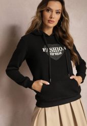 Czarna Bluza Kangurka Ocieplona Polarem z Ozdobnym Nadrukiem Elili. Czarne bluzy damskie Renee, l, bez wzorów, z jeansu, bez kaptura. Za 79.99 zł.