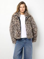 Noisy may Kurtka w kolorze beżowym ze sztucznego futerka rozmiar: M. Brązowe kurtki damskie Noisy may, m, bez wzorów, bez kaptura. Za 211.31 zł.