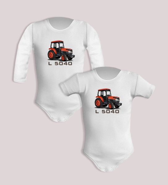 Kubota — body (Rozmiar: 3M; Długość rękawa: krótki; Rodzaj nadruku: Kubota). Body niemowlęce nikiniki, bez wzorów, z bawełny, bez kołnierzyka, bez ramiączek. Za 59.00 zł.