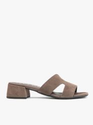 Ciemnobrązowe klapki na niewielkim obcasie. Szare klapki damskie Ryłko, bez wzorów, ze skóry, z okrągłym noskiem, bez obcasa, na obcasie, bez zapięcia. Za 299.99 zł.