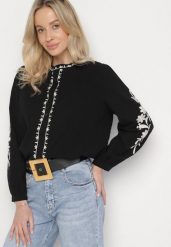 Czarna Bawełniana Koszula Bez Kołnierzyka Zdobiona Haftem Gonavia. Czarne koszule damskie Born2be, l, z aplikacjami, z bawełny, eleganckie, bez kołnierzyka, bez ramiączek. Za 99.99 zł.