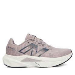 Buty do biegania New Balance. Fioletowe obuwie sportowe damskie New Balance, do biegania. Za 599.99 zł.