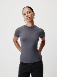 LeGer Koszulka "Doreen" w kolorze antracytowym rozmiar: 34. Czarne bluzki damskie LeGer, bez wzorów, bez kołnierzyka, bez ramiączek. Za 56.99 zł.