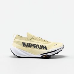 Buty do biegania w terenie damskie Kiprun Kipsummit Race. Żółte obuwie sportowe damskie KIPRUN, bez zapięcia, do biegania. Za 849.99 zł.
