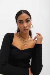Sukienka dopasowana z dekoltem w kształcie serca BLACK - FUSION-M/L. Czarne sukienki damskie Marsala, bez wzorów, z bawełny, bez ramiączek. W wyprzedaży za 49.98 zł.