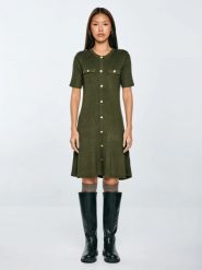 Sukienka damska mini z wiskozy z ozdobnymi guzikami khaki Dilara 303. Zielone sukienki damskie Big Star, bez wzorów, z dzianiny, biznesowe, bez ramiączek. Za 179.99 zł.