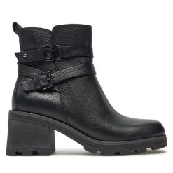 Botki Caprice. Czarne botki damskie Caprice, bez obcasa, na słupku, bez zapięcia. Za 359.99 zł.