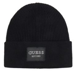 Czapka Guess. Czarne czapki damskie Guess, na zimę, z aplikacjami. Za 154.99 zł.