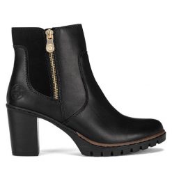 Botki Rieker. Czarne botki damskie Rieker, bez obcasa, na słupku, bez zapięcia. Za 343.00 zł.