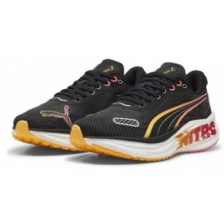 Damskie buty do biegania Puma Magnify Nitro 2 Tech FF Wns. Czarne obuwie sportowe damskie Puma, bez zapięcia, do biegania. W wyprzedaży za 554.95 zł.