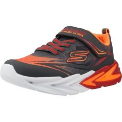 Buty SKECHERS FLEX-GLOW ULTRA Szary. Szare obuwie trekkingowe damskie Skechers, z syntetyku, bez zapięcia. Za 235.03 zł.