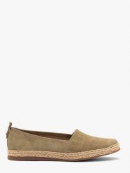 Oliwkowe espadryle damskie DINA. Zielone espadryle damskie Ryłko, bez wzorów, z gumy, bez obcasa, na płaskiej podeszwie. W wyprzedaży za 299.99 zł.