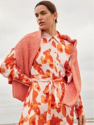 Selected Femme Sukienka koszulowa 16089013 Pomarańczowy Regular Fit. Brązowe sukienki damskie Selected Femme, bez wzorów, z wiskozy, bez ramiączek. Za 279.99 zł.