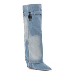 Niebieskie Kozaki Gallevani Jeansowe Obuwie Damskie. Niebieskie kozaki damskie Gallevani, z jeansu, bez obcasa, na obcasie, bez zapięcia. Za 289.00 zł.
