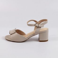 Szare pu sandały damskie na obcasie Sergio Leone Sk806. Szare sandały damskie Sergio Leone, bez wzorów, z jeansu, bez obcasa, na obcasie, bez zapięcia. Za 159.00 zł.