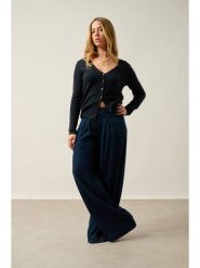 AUTHENTIC CASHMERE Kaszmirowy kardigan "Chalais" w kolorze czarnym rozmiar: M. Czarne kardigany damskie AUTHENTIC CASHMERE, m, bez wzorów, z kaszmiru. Za 356.45 zł.