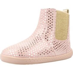 Buty GARVALIN BOTA URBAN Rose. Czerwone obuwie trekkingowe damskie Garvalin, ze skóry, bez zapięcia. Za 234.99 zł.