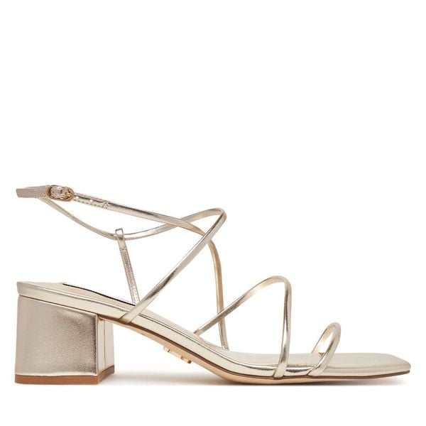 Sandały Steve Madden. Żółte sandały damskie Steve Madden, bez wzorów, bez obcasa, na słupku, bez zapięcia. Za 309.99 zł.