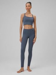 4F Legginsy do jogi szybkoschnące damskie - granatowe XS. Fioletowe legginsy damskie 4F, xs, bez wzorów, z włókna, z podwyższonym stanem, na jogę i pilates. W wyprzedaży za 99.99 zł.