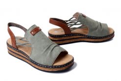 RIEKER 62962-52 green, sandały damskie. Zielone sandały damskie Rieker, bez wzorów, bez obcasa, na koturnie, bez zapięcia. Za 299.90 zł.