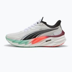 Buty do biegania damskie PUMA Velocity Nitro 4 Hyrox. Białe obuwie sportowe damskie Puma, bez zapięcia, do biegania. Za 433.99 zł.