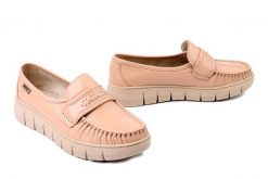 SOLO 069W beż naplak. pl, półbuty damskie. Brązowe półbuty damskie Solo, bez wzorów, bez obcasa, bez zapięcia. Za 264.90 zł.