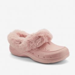 Damskie ocieplane sandały Coqui Husky. Czerwone sandały damskie Coqui, bez wzorów, bez obcasa, bez zapięcia. Za 134.99 zł.