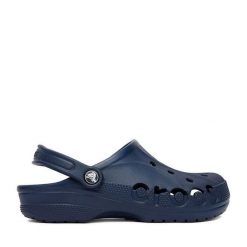 Klapki Crocs. Niebieskie klapki damskie Crocs, bez wzorów, bez obcasa, bez zapięcia. Za 199.99 zł.