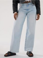 Jeansy loose fit - niebieski. Niebieskie jeansy damskie Sinsay. Za 69.99 zł.