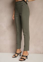 Ciemnozielone Spodnie z Wiskozą High Waist z Ozdobnymi Guzikami Redillia. Zielone spodnie materiałowe damskie Renee, bez wzorów, z jeansu. Za 59.99 zł.