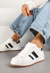 Białe Sneakersy na Niskiej Platformie z Naszywkami Flordexia. Białe obuwie sportowe damskie Renee, z jeansu, bez zapięcia. Za 69.99 zł.