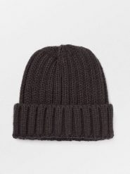 Becksöndergaard Czapka beanie w kolorze ciemnobrązowym rozmiar: onesize. Brązowe czapki damskie Becksöndergaard, bez wzorów, z materiału. Za 82.99 zł.