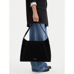Torebka Badura. Czarne torebki klasyczne damskie Badura, bez dodatków. Za 426.99 zł.