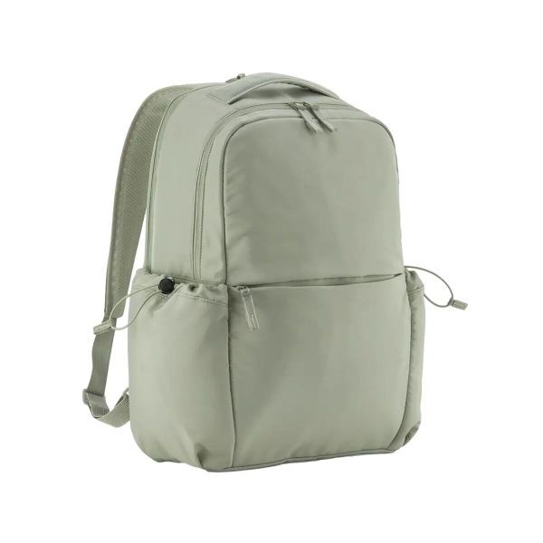 Plecak Quadra Studio. Zielone plecaki QUADRA, bez wzorów. Za 225.50 zł.