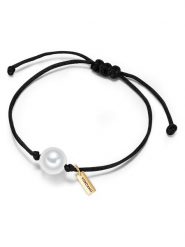 Yokoamii Bransoletka z perłą rozmiar: onesize. Białe bransoletki damskie Yokoamii. Za 26.99 zł.