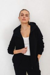 BLUZA NICOLE CZARNA L - Flawless. Czarne bluzy damskie Flawless, l, bez wzorów, z bawełny, z kapturem. Za 397.00 zł.