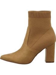 Steve Madden Botki w kolorze jasnobrązowym rozmiar: 41. Brązowe botki damskie Steve Madden, eleganckie, bez obcasa, bez zapięcia. Za 260.99 zł.