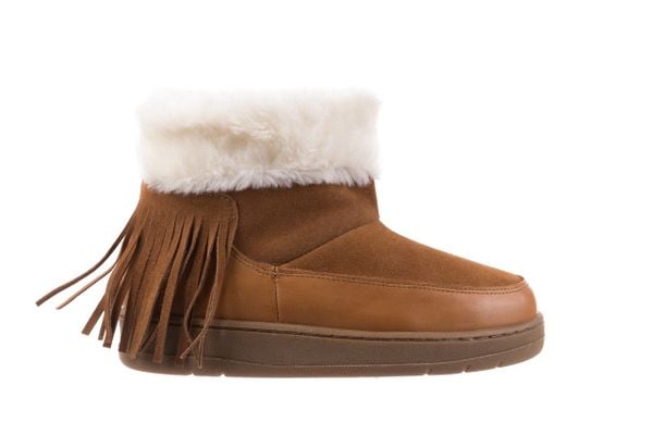 Śniegowce Bayla-158 17087 Cognac, Brąz, Skóra naturalna - 40. Brązowe śniegowce damskie Bayla, ze skóry. W wyprzedaży za 134.10 zł.