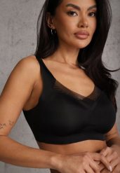 Czarny Sportowy Biustonosz z Usztywnieniem Ozdobiony Siateczkową Wstawką Edalissa. Czarne biustonosze sportowe damskie Renee, bez wzorów. Za 24.99 zł.