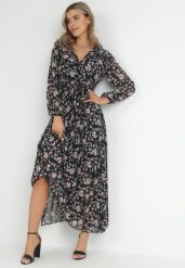 Czarna Sukienka Maxi z Gumką w Talii i Plisowanym Dółem Danora. Czarne sukienki damskie Born2be, bez wzorów, bez ramiączek. W wyprzedaży za 135.99 zł.