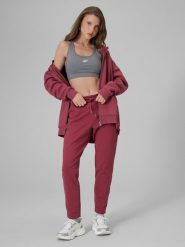 4F Spodnie dresowe damskie - burgundowe XXL. Czerwone spodnie dresowe damskie 4F, xxl, bez wzorów, z bawełny. Za 139.99 zł.