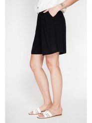 ASSUILI Bermudy w kolorze czarnym rozmiar: 38. Czarne szorty damskie Assuili, bez wzorów. Za 100.99 zł.