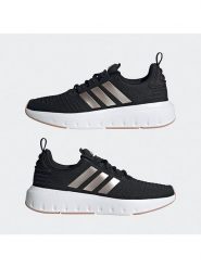 Adidas Sneakersy "Swift Run 23" w kolorze złoto-czarno-białym rozmiar: 39. Białe obuwie sportowe damskie Adidas, bez zapięcia. Za 290.57 zł.