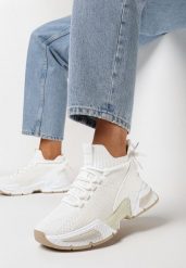 Białe Sneakersy ze Skarpetkową Cholewką i Grubą Podeszwą Lekkra. Białe obuwie sportowe damskie Born2be, bez zapięcia, na fitness i siłownię. Za 109.99 zł.