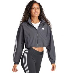 Kurtka damska adidas FI 3S WND WB. Czarne kurtki damskie Adidas, na jesień, m, bez wzorów, z materiału, z kapturem. Za 324.99 zł.