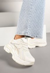 Beżowe Sneakersy na Grubej Podeszwie Ozdobione Tłoczeniem Camilra. Brązowe obuwie sportowe damskie Born2be, na lato, z jeansu, bez zapięcia. Za 99.99 zł.