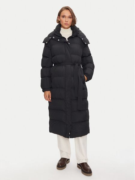 REPLAY Kurtka zimowa W7857 .000.84996 Czarny Regular Fit. Czarne kurtki damskie Replay, na zimę, s, bez wzorów, z syntetyku, bez kaptura. Za 899.00 zł.