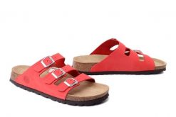 DR. BRINKMANN 701004-04 rot, klapki damskie. Czerwone klapki damskie Dr. Brinkmann, bez wzorów, ze skóry, bez obcasa, bez zapięcia. Za 269.90 zł.